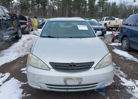 2004 Toyota Camry Le V6 from USA, damaged, VIN 4T1BF32K44U588468